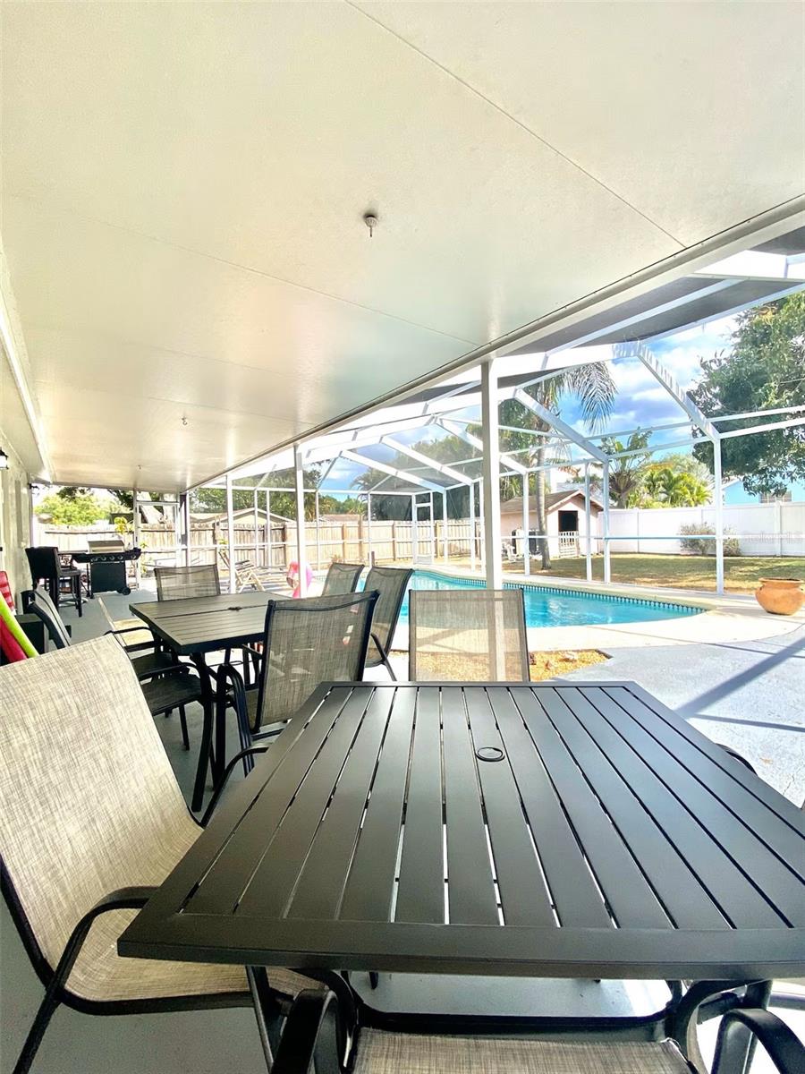 8024 CANDLEWOODE DR — photo 47