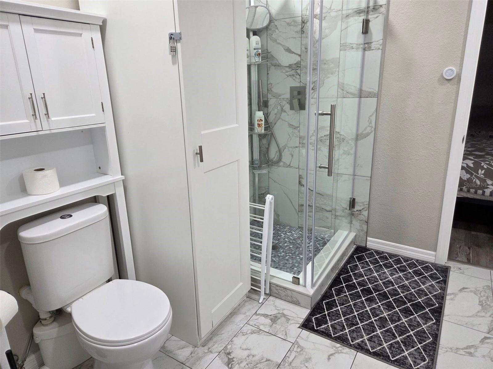 8024 CANDLEWOODE DR — photo 10
