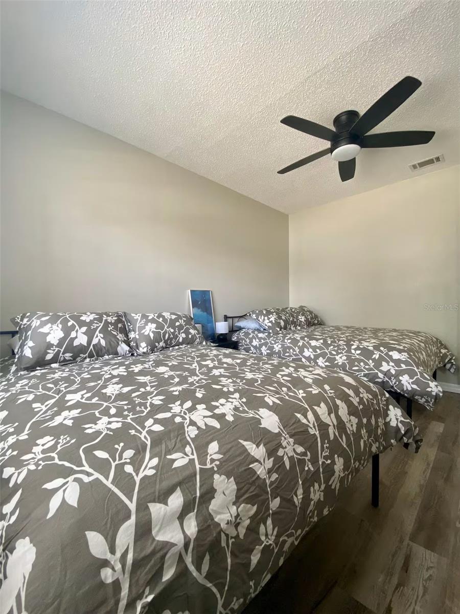 8024 CANDLEWOODE DR — photo 19