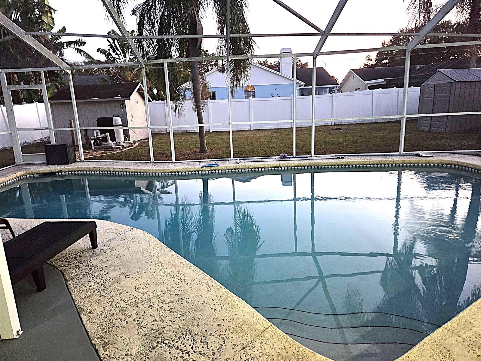 8024 CANDLEWOODE DR — photo 40