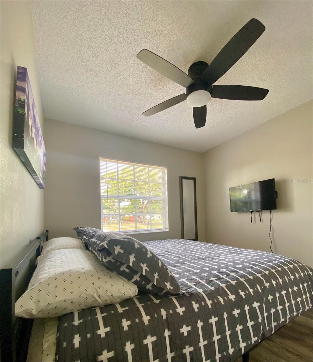8024 CANDLEWOODE DR — photo 24