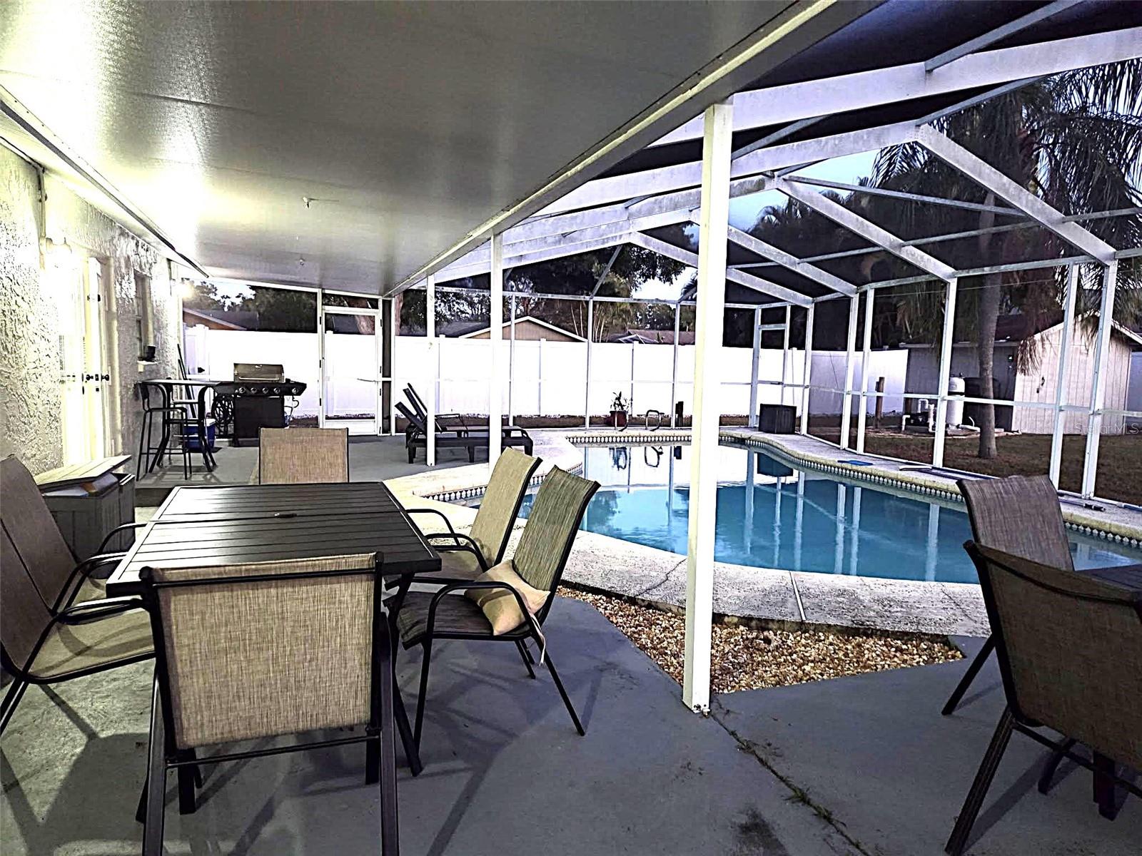 8024 CANDLEWOODE DR — photo 39
