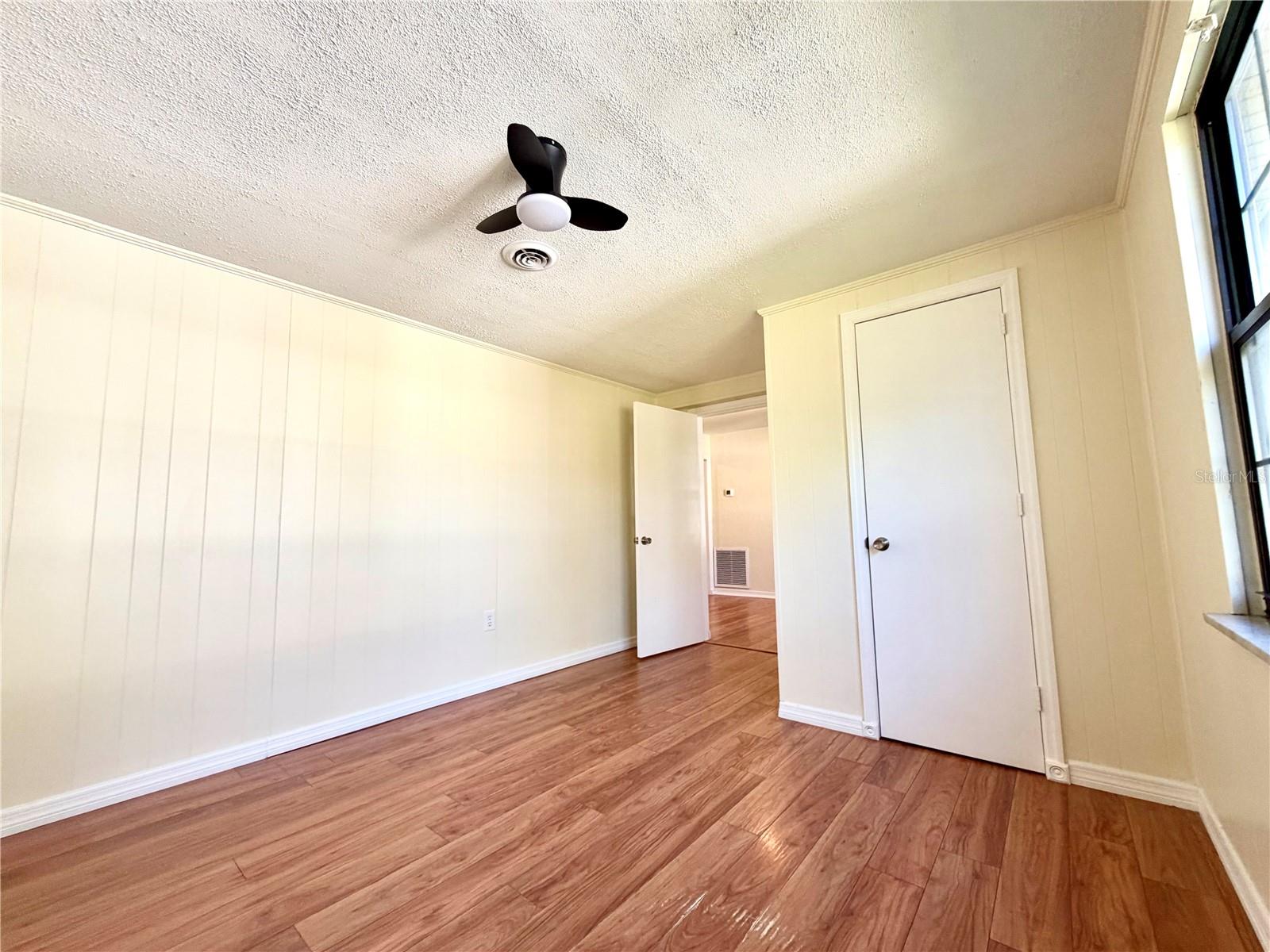 916 W ORIENT ST — photo 19