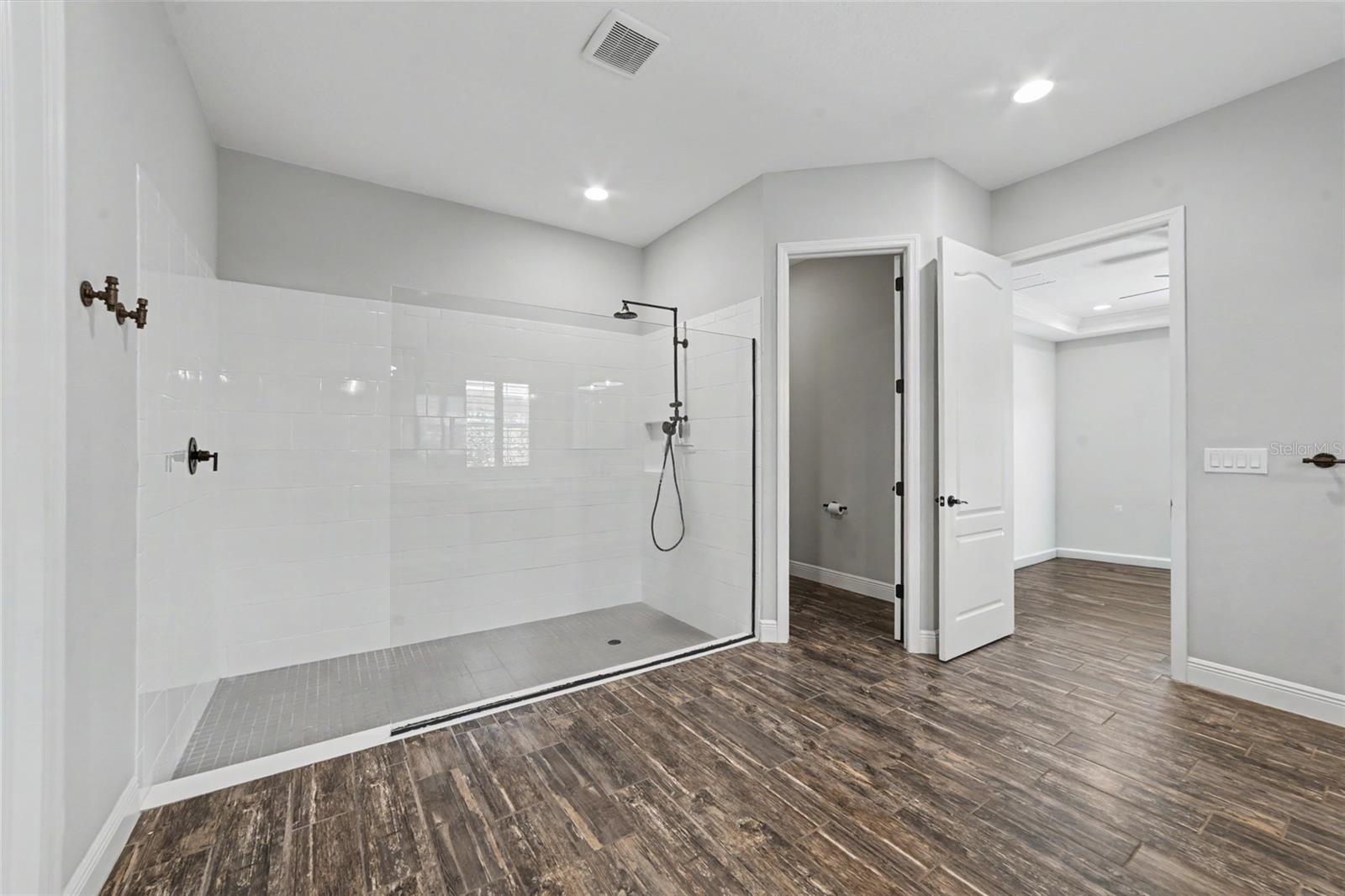5806 SHELL RIDGE DR — photo 17