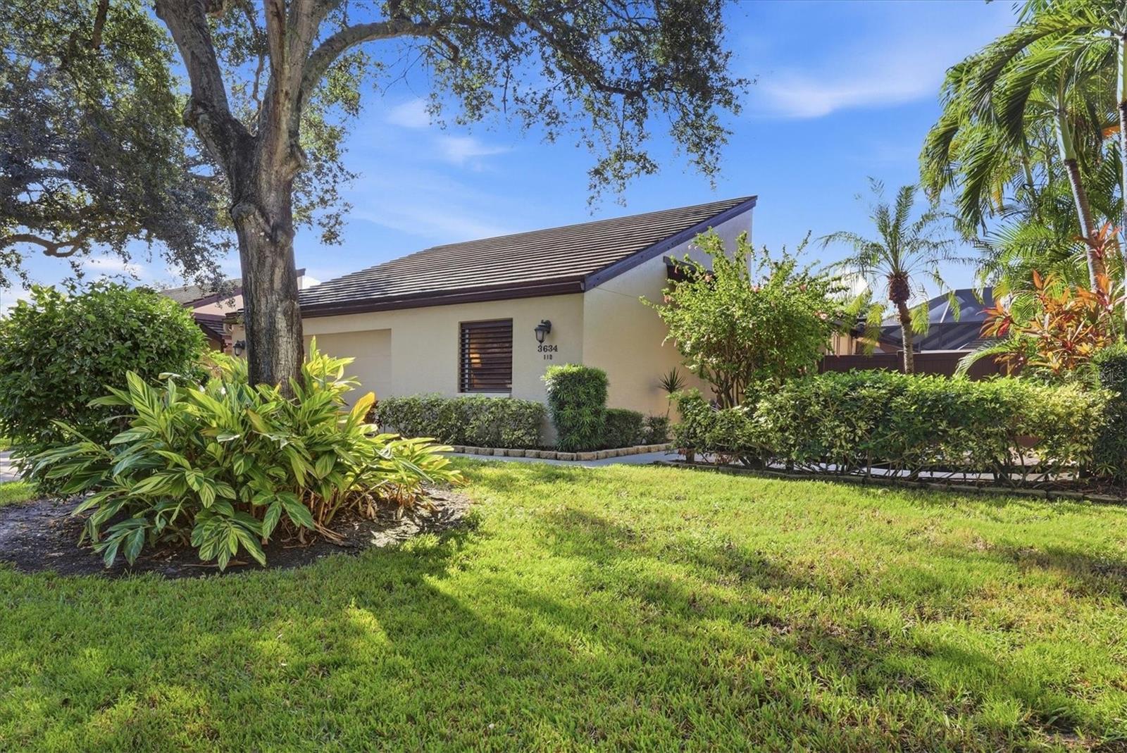 3634 GLEN OAKS MANOR DR — photo 4
