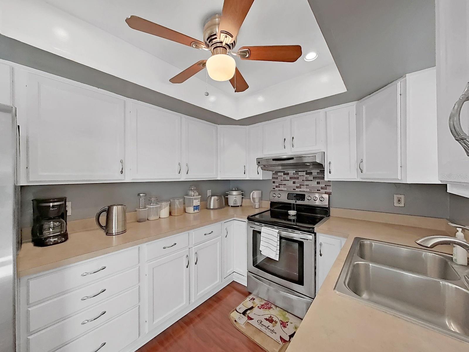 700 STARKEY RD #824 — photo 10