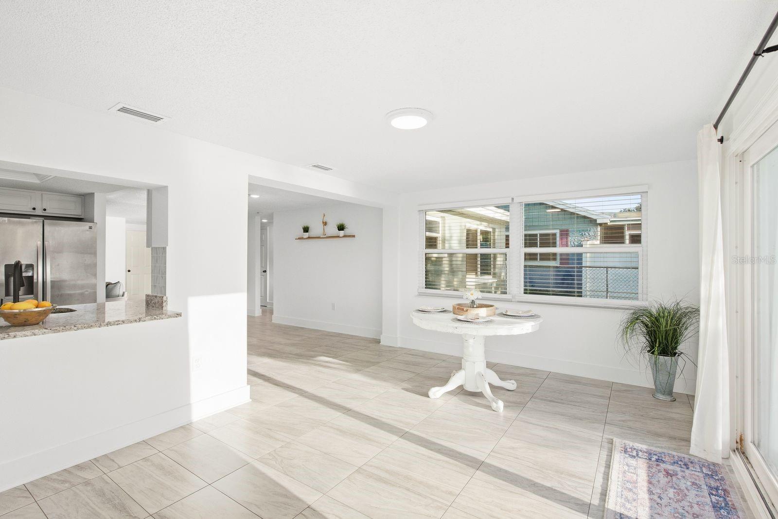 3920 EDGEMONT DR — photo 29