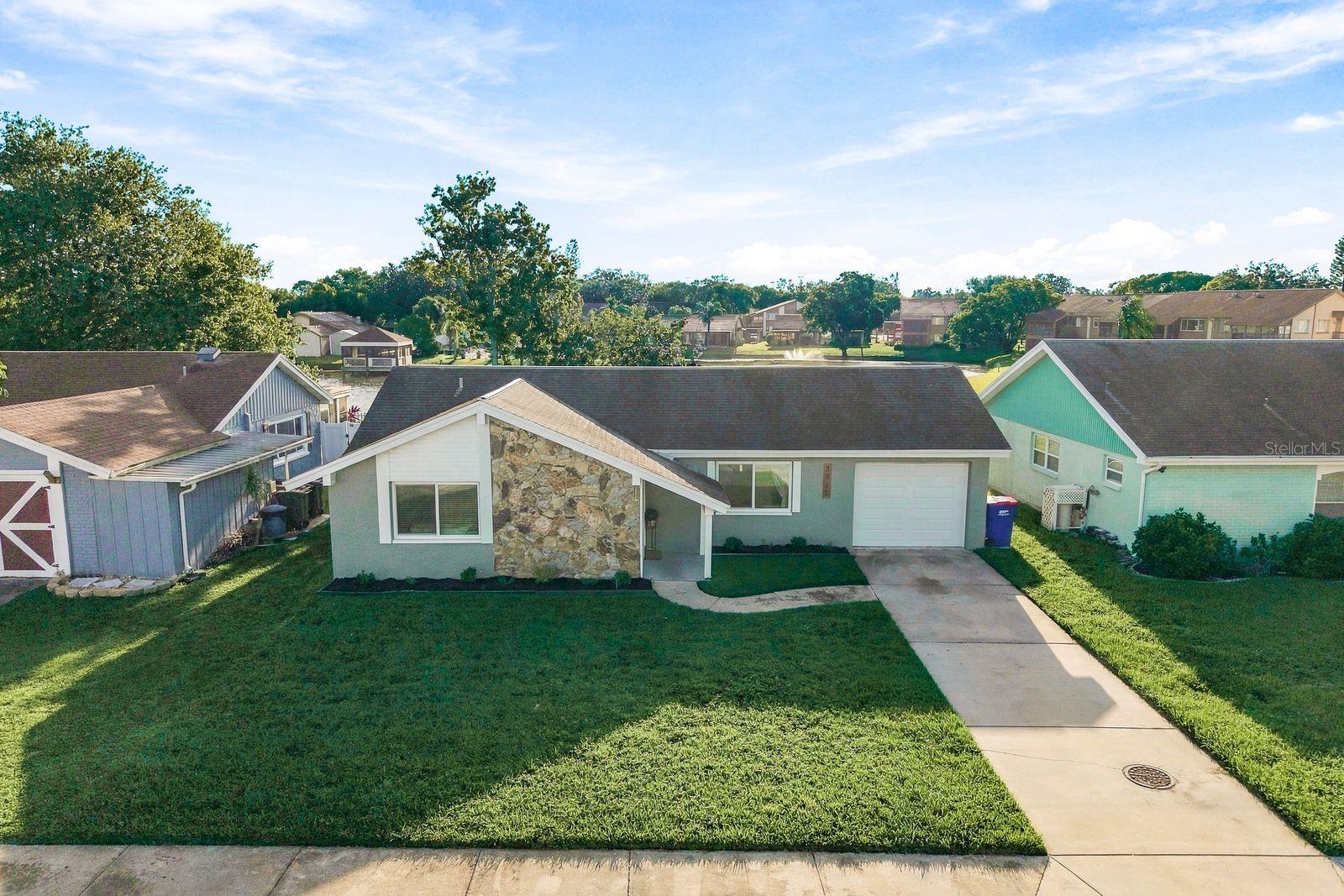 3920 EDGEMONT DR — photo 35