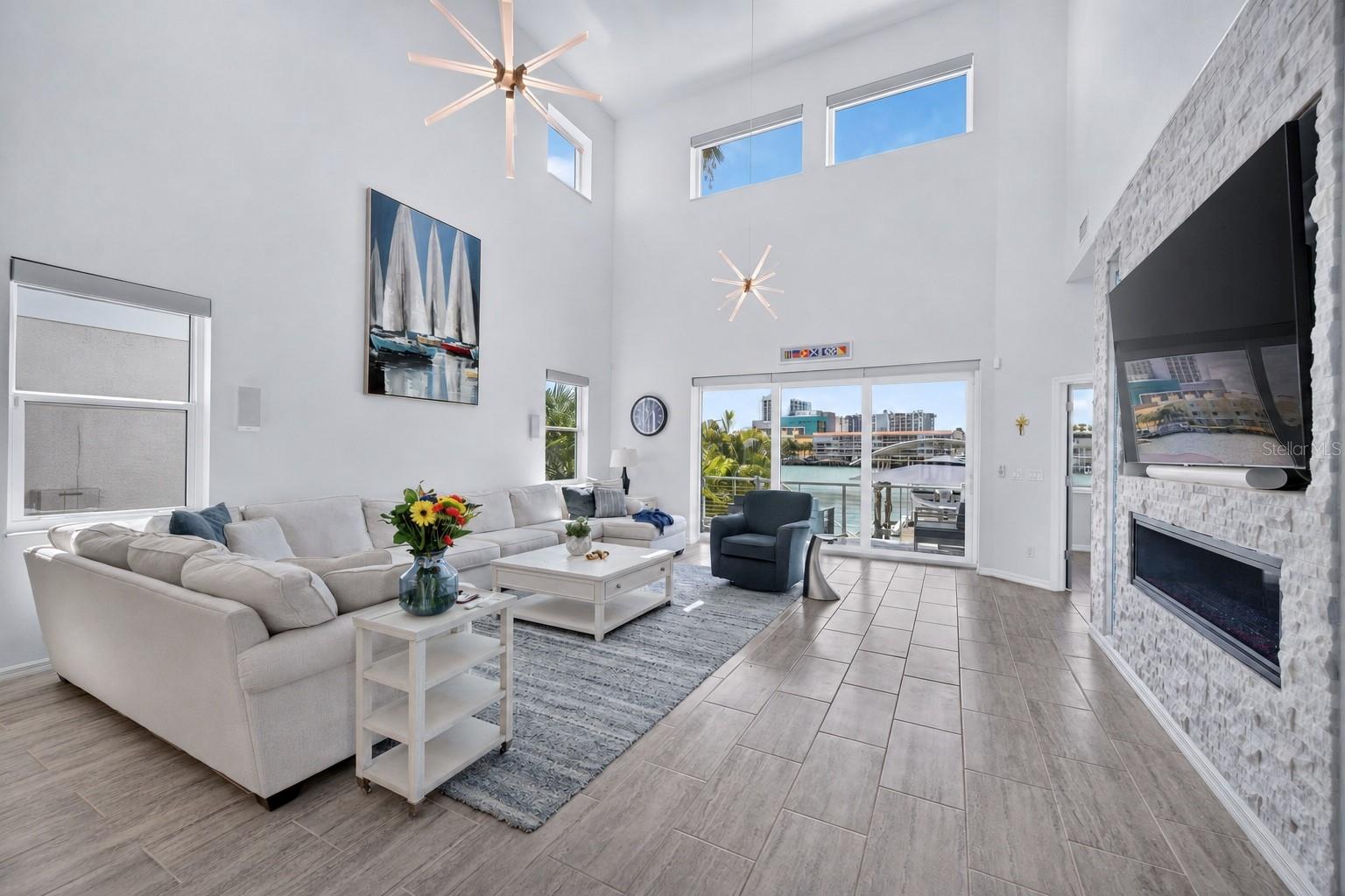 141 BAYSIDE DR — photo 17