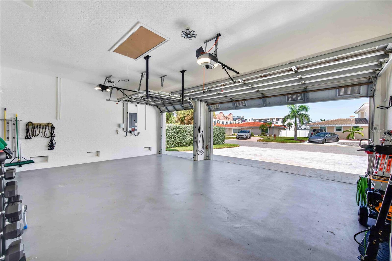 141 BAYSIDE DR — photo 60