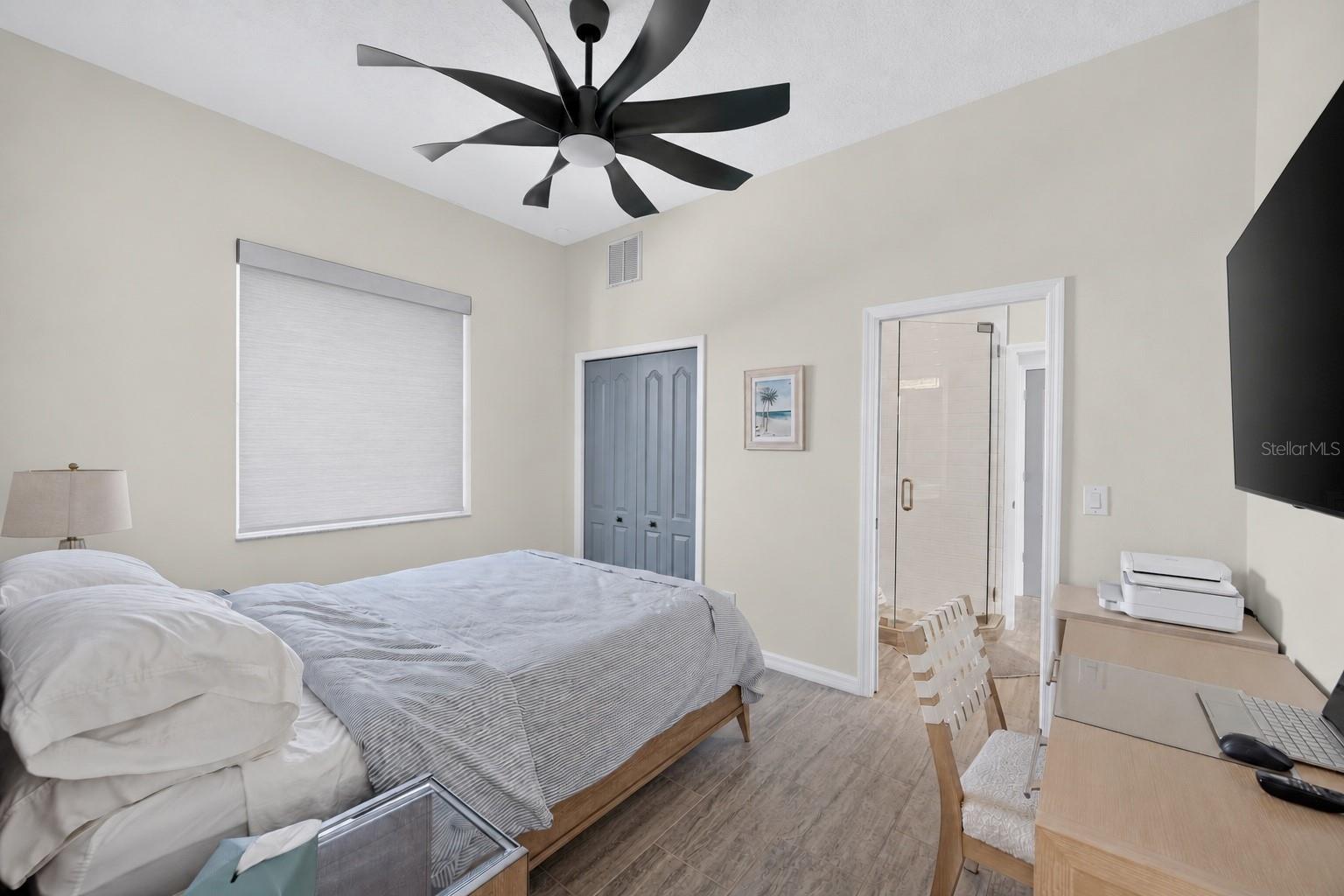 141 BAYSIDE DR — photo 28