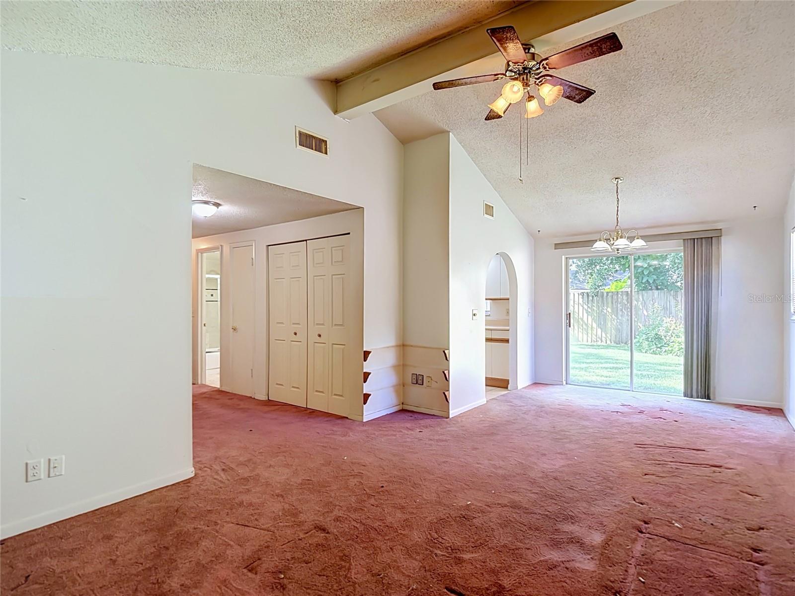 617 HIGHVIEW CIR S — photo 9