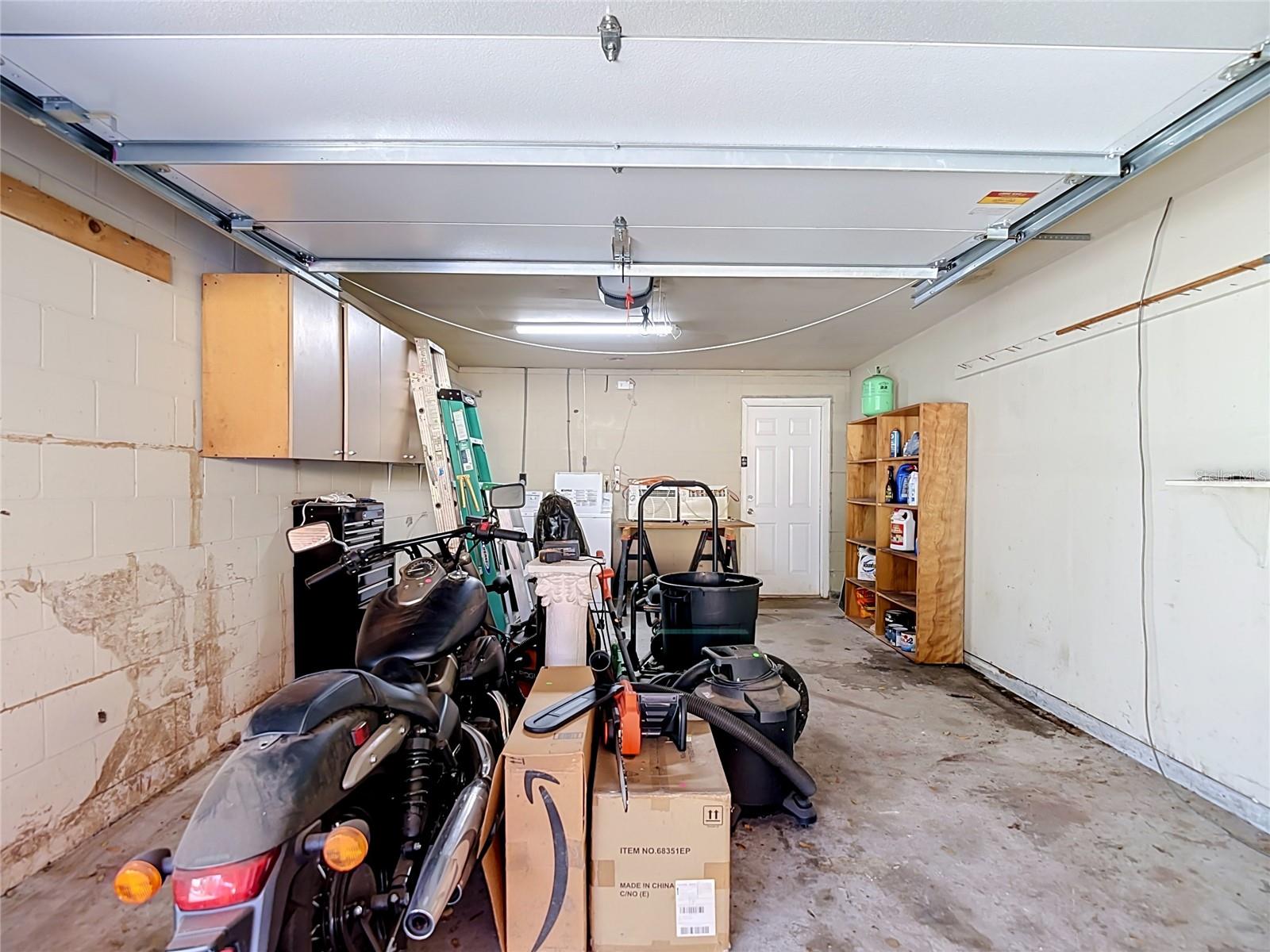 617 HIGHVIEW CIR S — photo 32