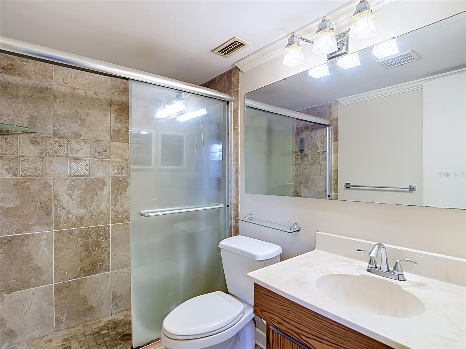 617 HIGHVIEW CIR S — photo 21
