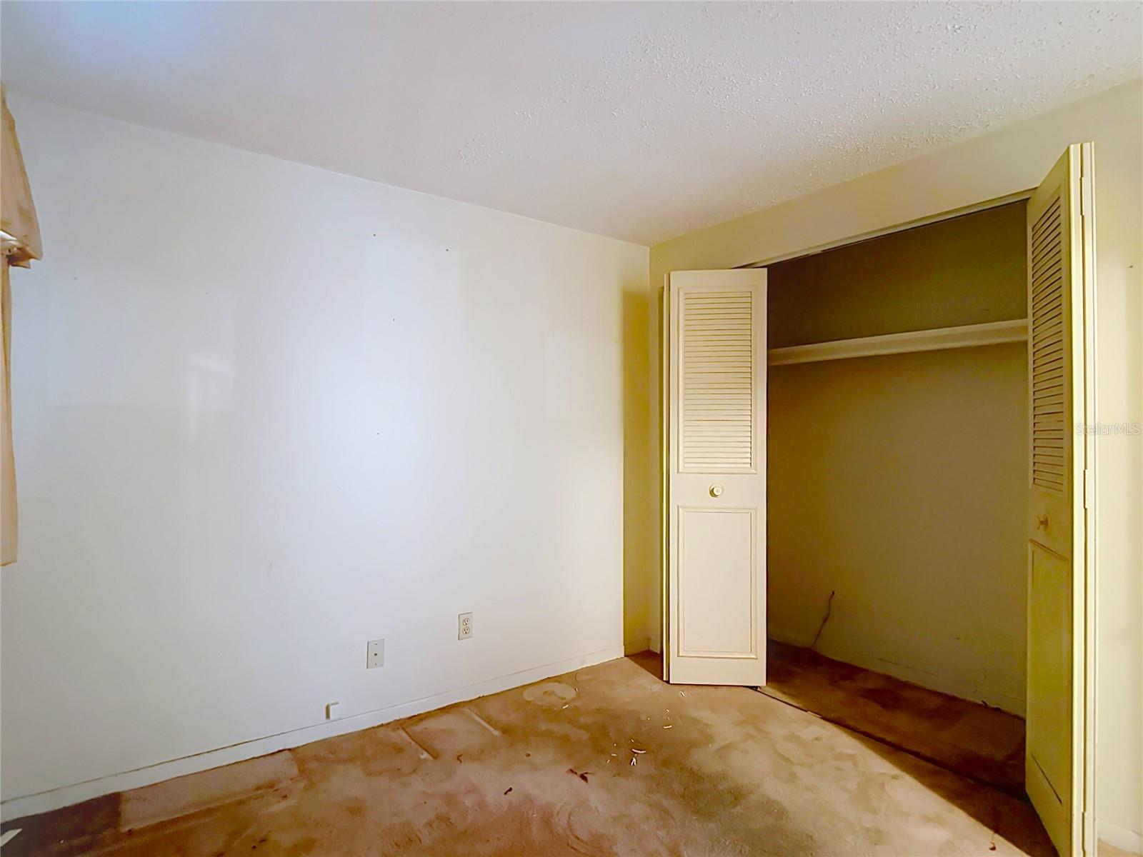 617 HIGHVIEW CIR S — photo 23