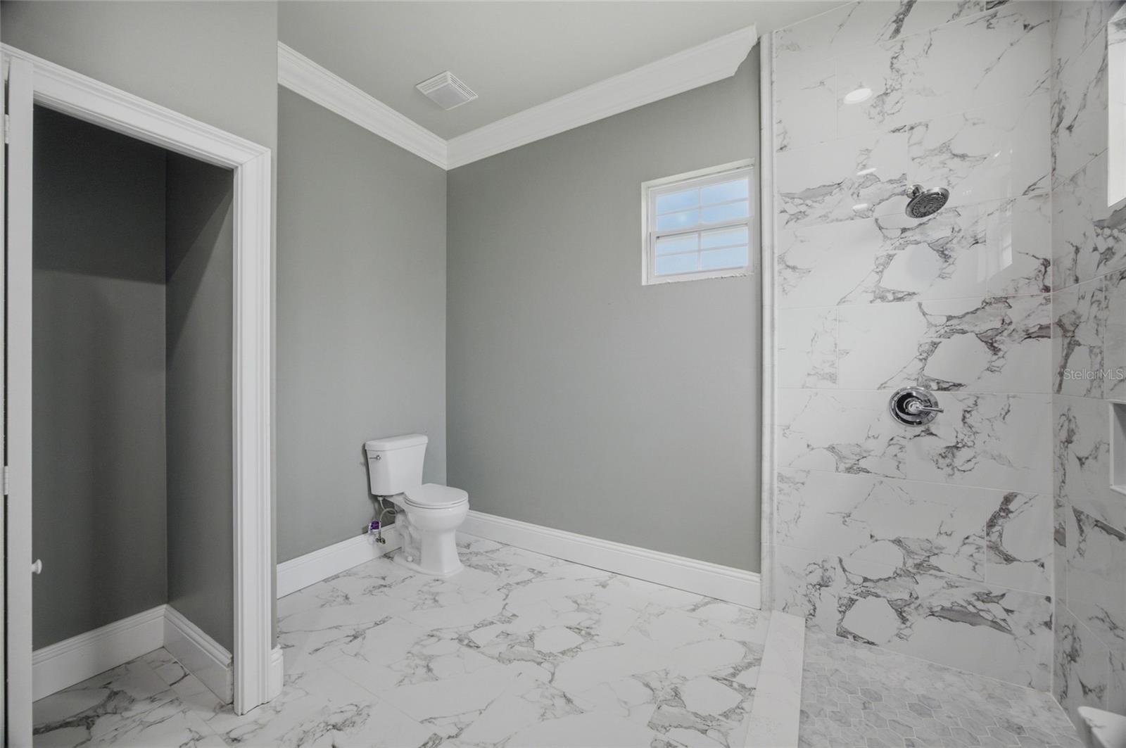 1208 W BAKER ST — photo 30