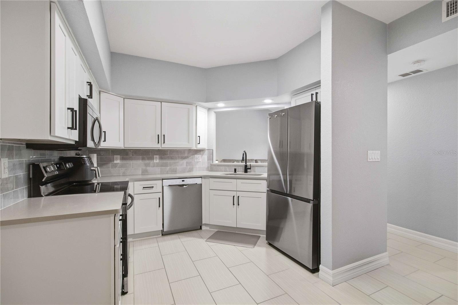 7522 MARSH ORCHID CIR #7522 — photo 9