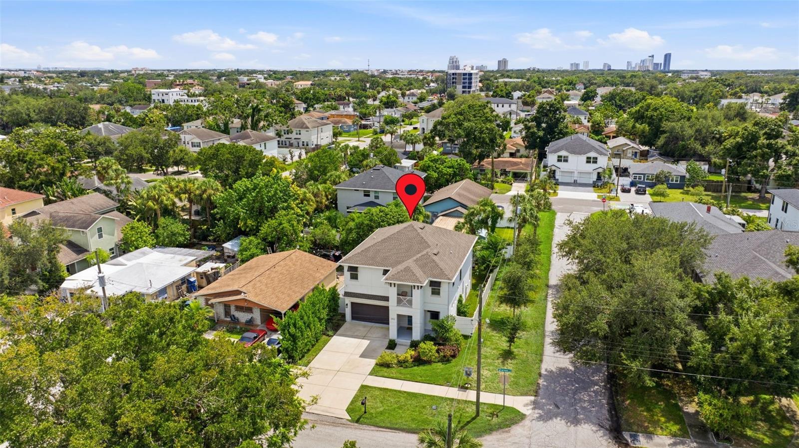 2422 W CARMEN ST — photo 40