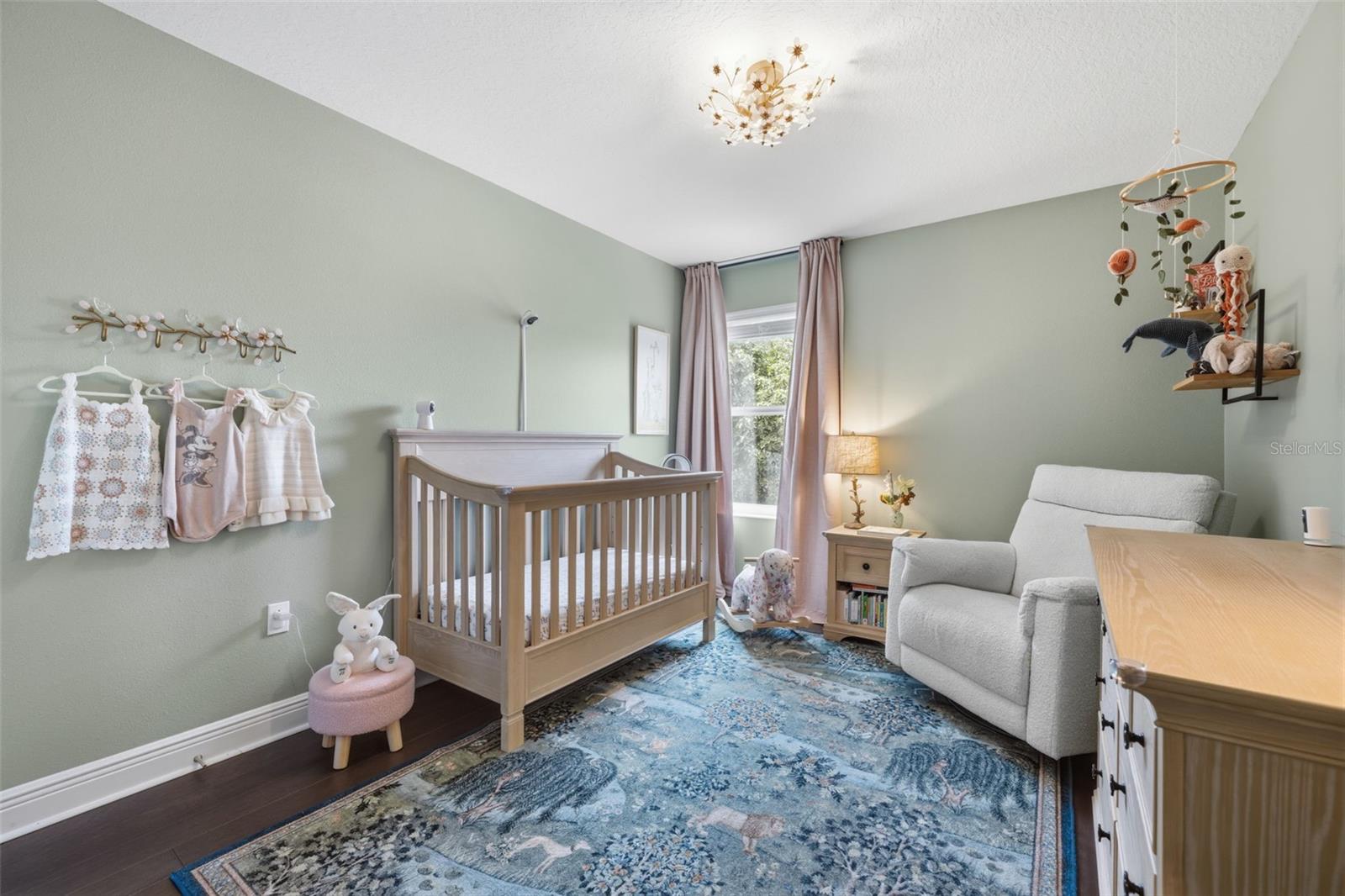 2422 W CARMEN ST — photo 29