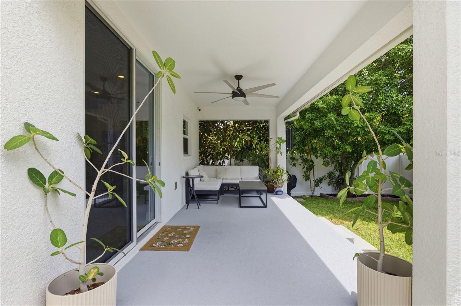 2422 W CARMEN ST — photo 34