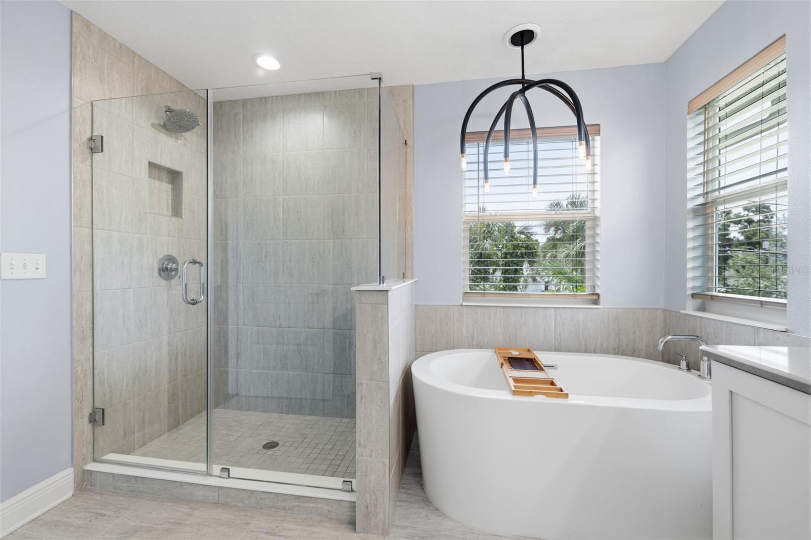 2422 W CARMEN ST — photo 23