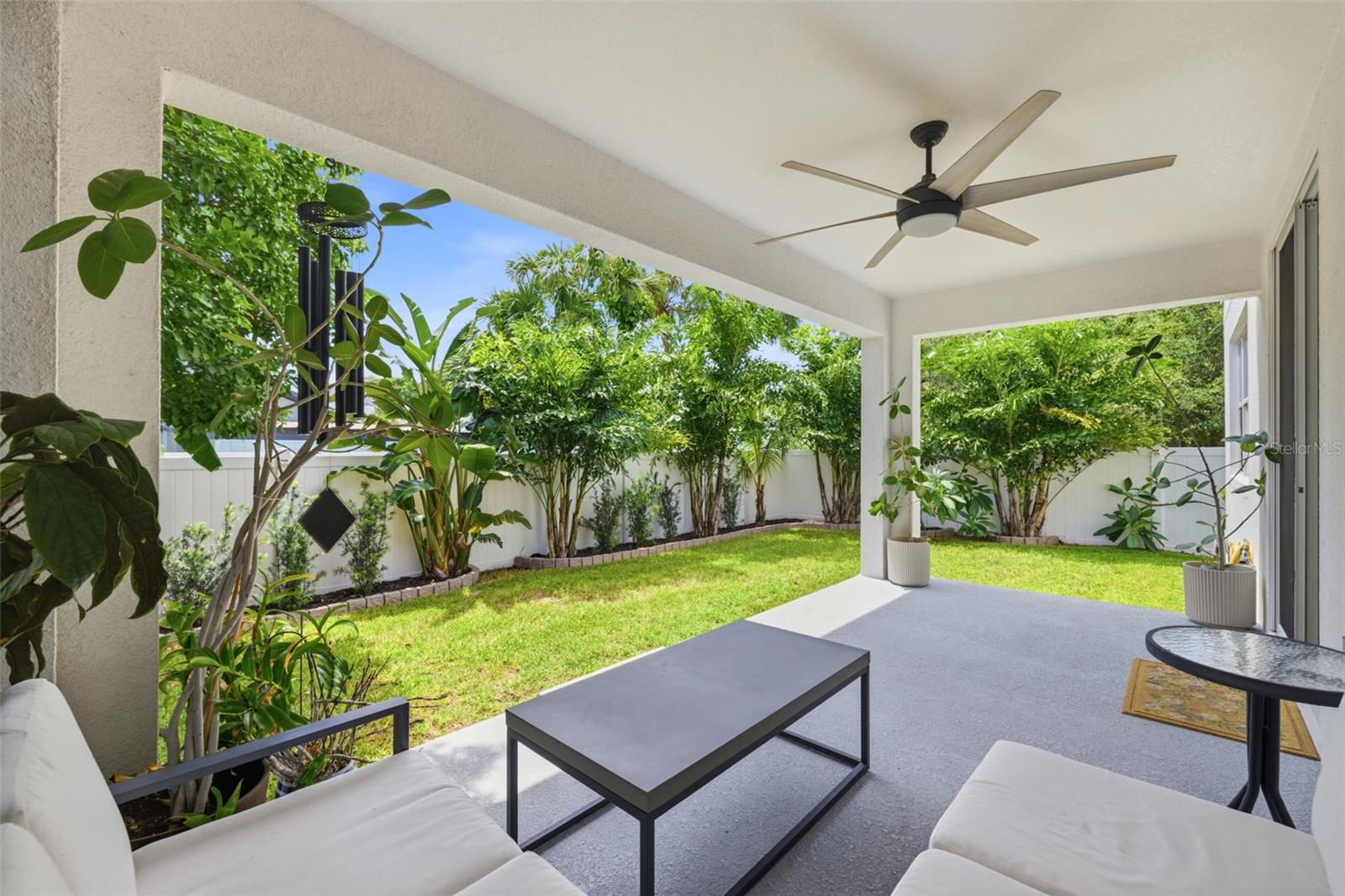 2422 W CARMEN ST — photo 33