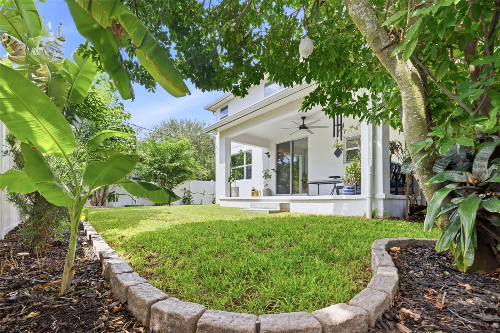 2422 W CARMEN ST — photo 35