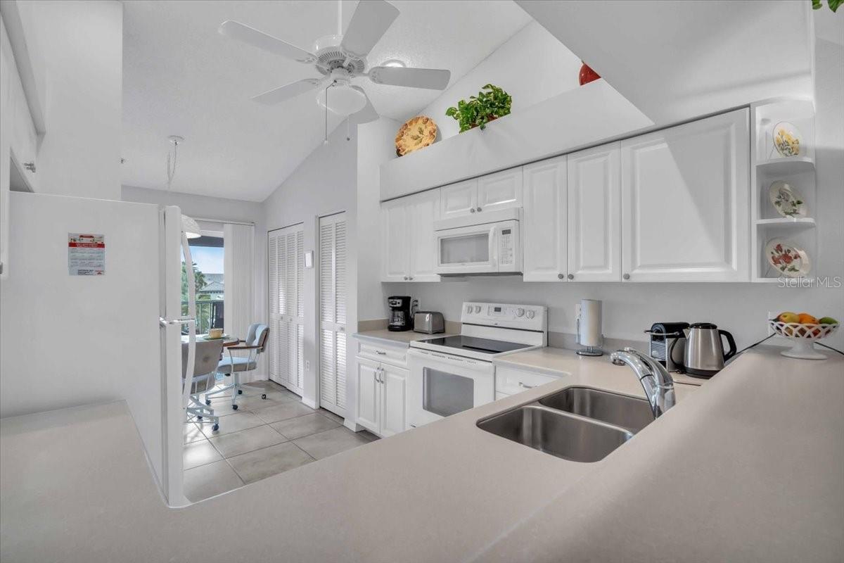 6807 STONE RIVER RD #204 — photo 7