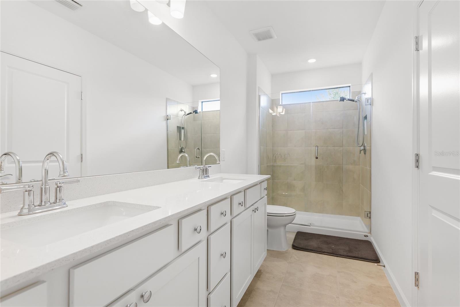 6587 SILVERSTAR DR — photo 15