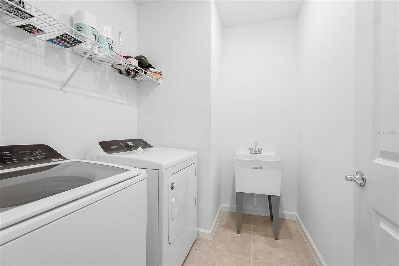 6587 SILVERSTAR DR — photo 22