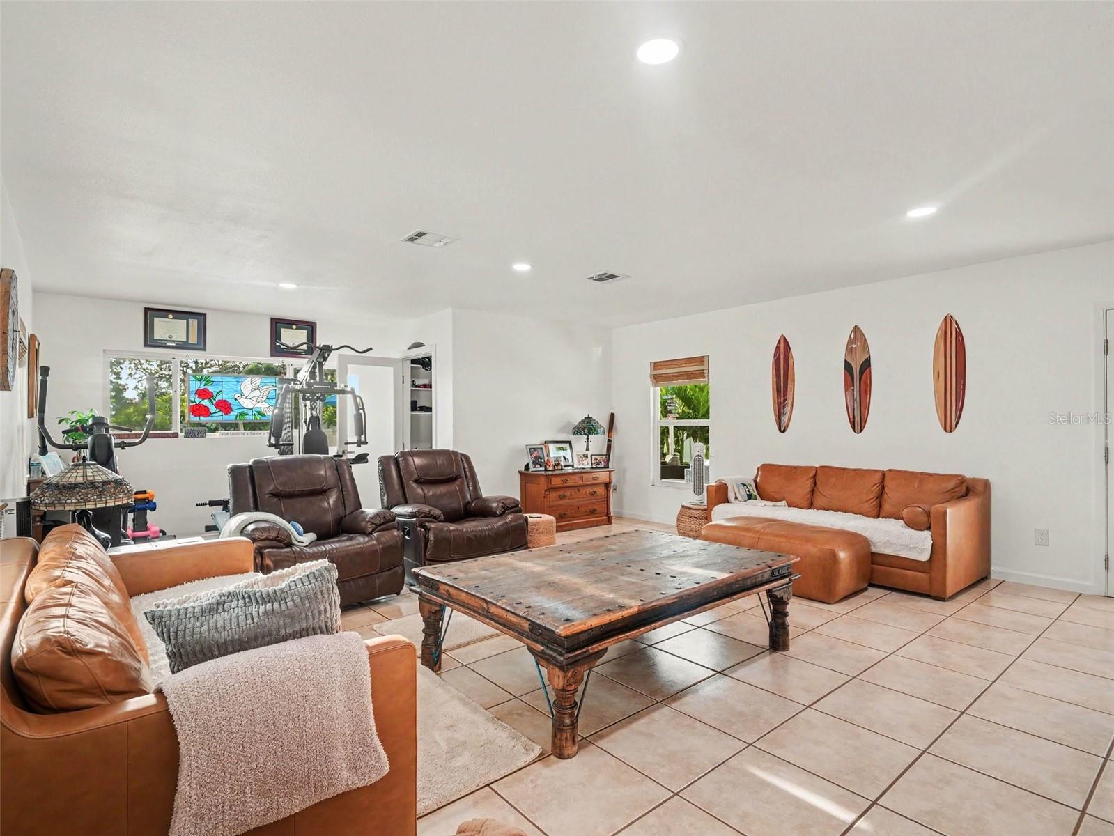 818 THE RIALTO — photo 13