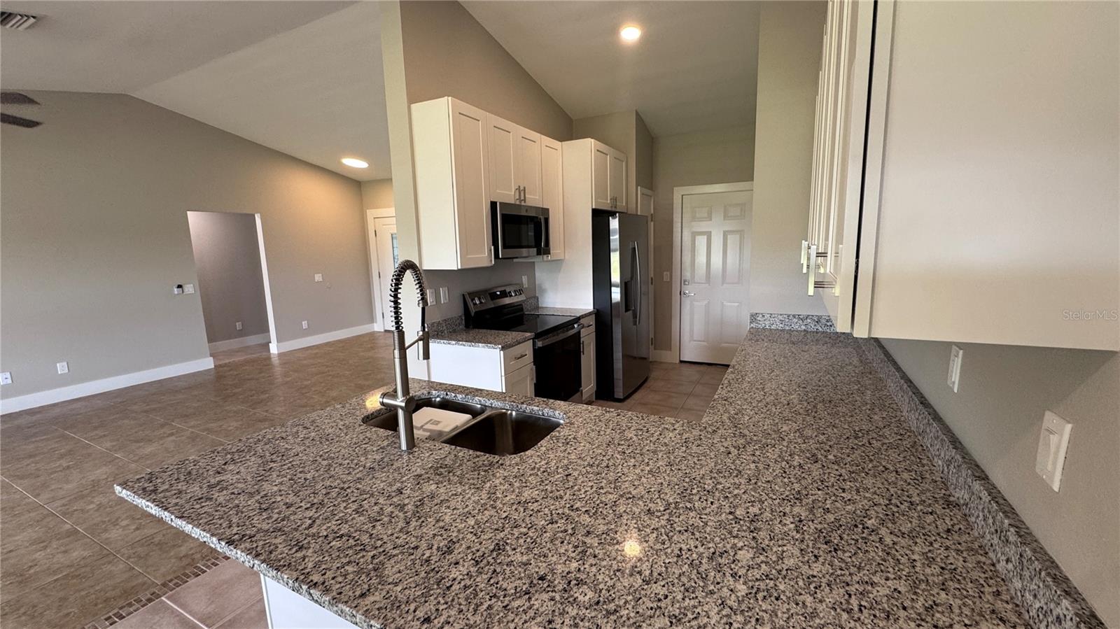 11728 SHIRBURN CIR — photo 10