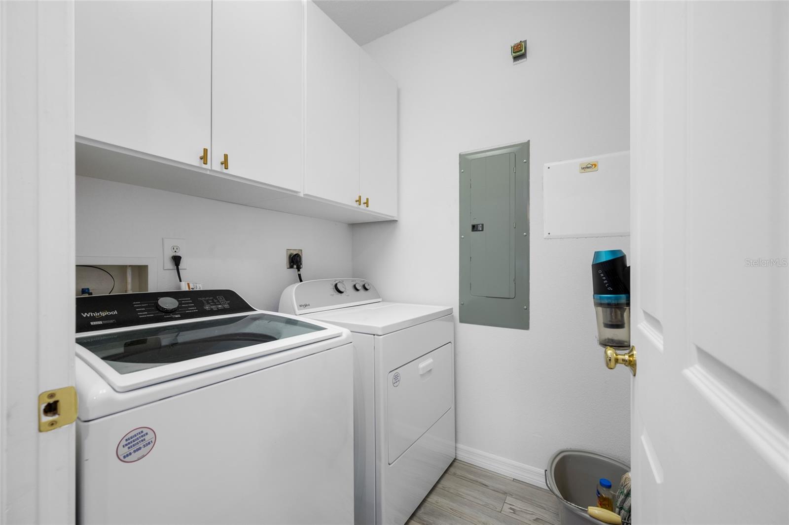 642 WELLS CT #402 — photo 14