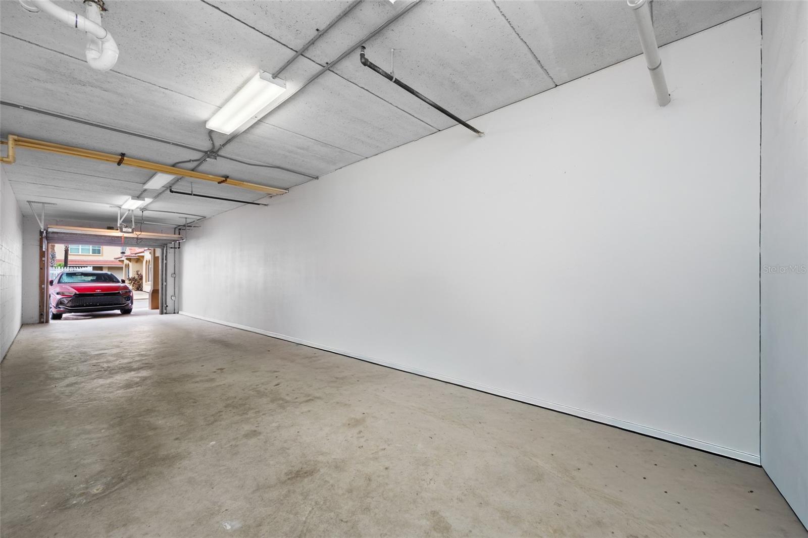 642 WELLS CT #402 — photo 34