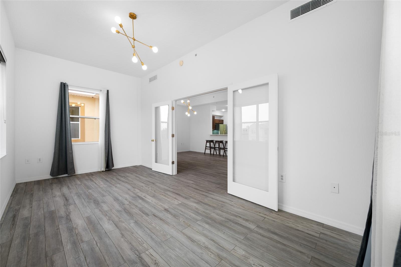 642 WELLS CT #402 — photo 22