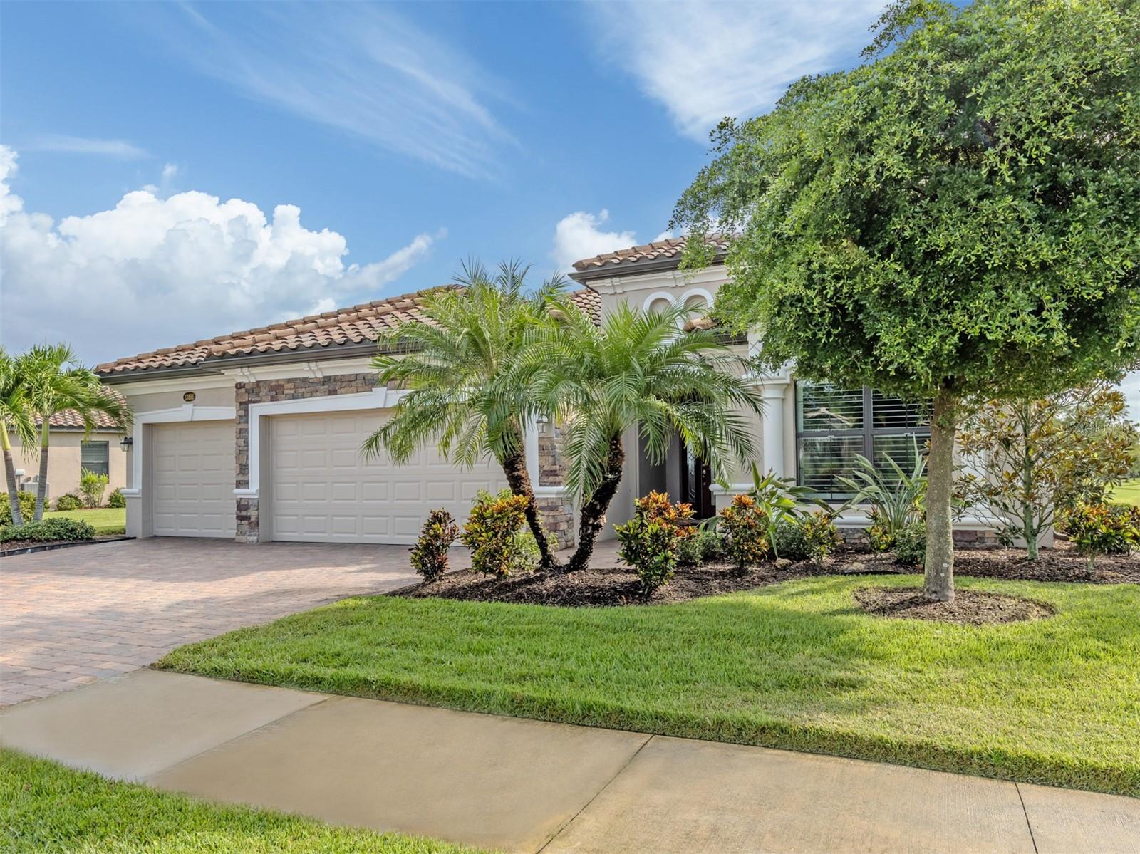 13895 VANCANZA DR — photo 2