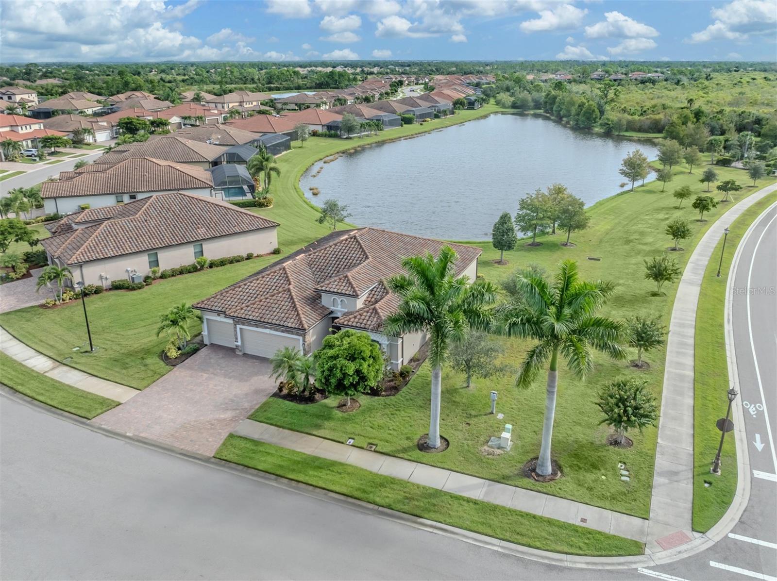 13895 VANCANZA DR — photo 27