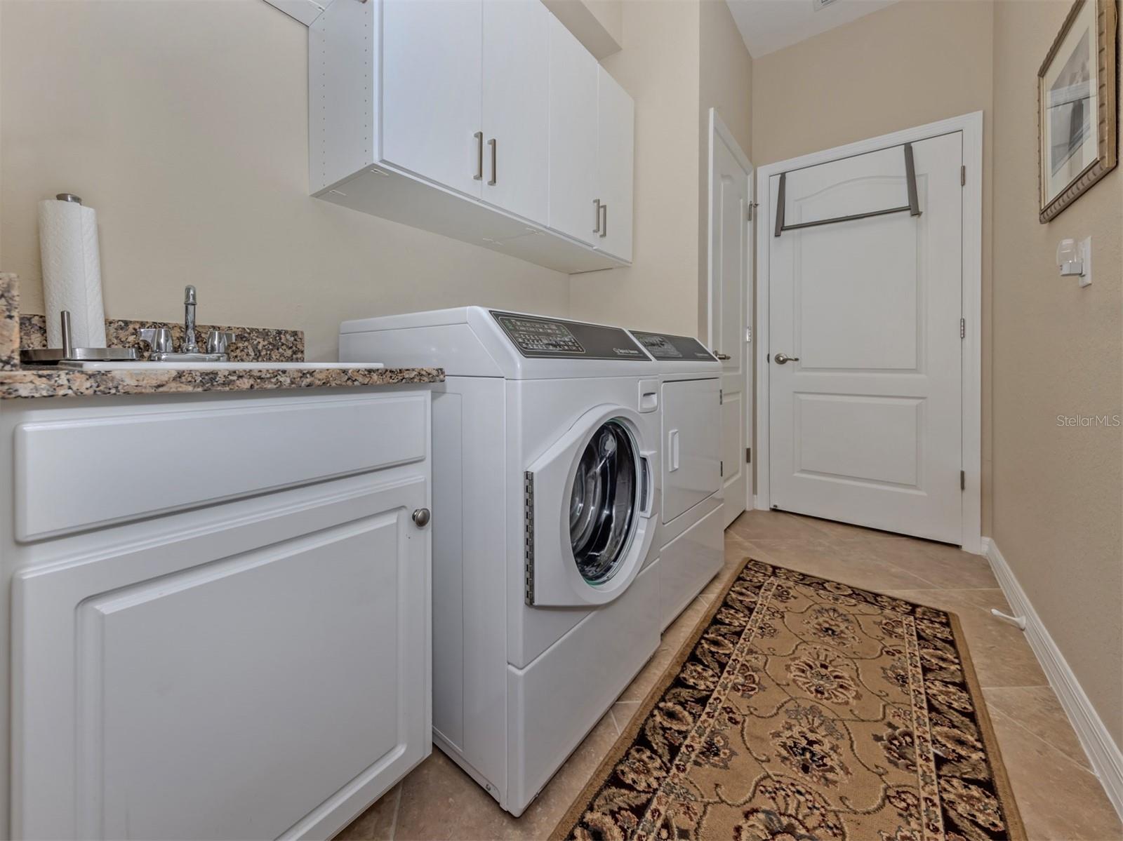 13895 VANCANZA DR — photo 21