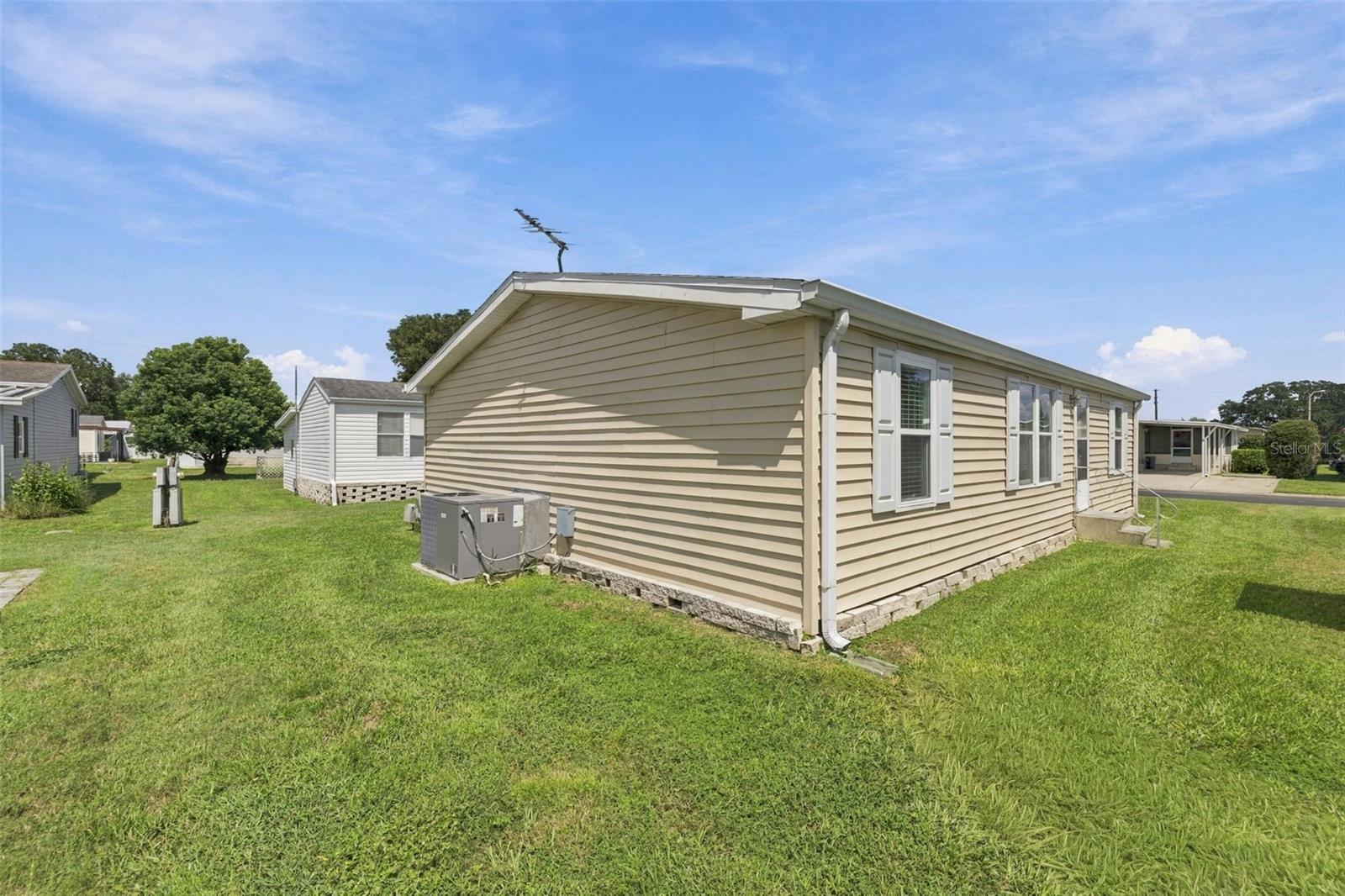 3041 SHORT LEAF ST — photo 21