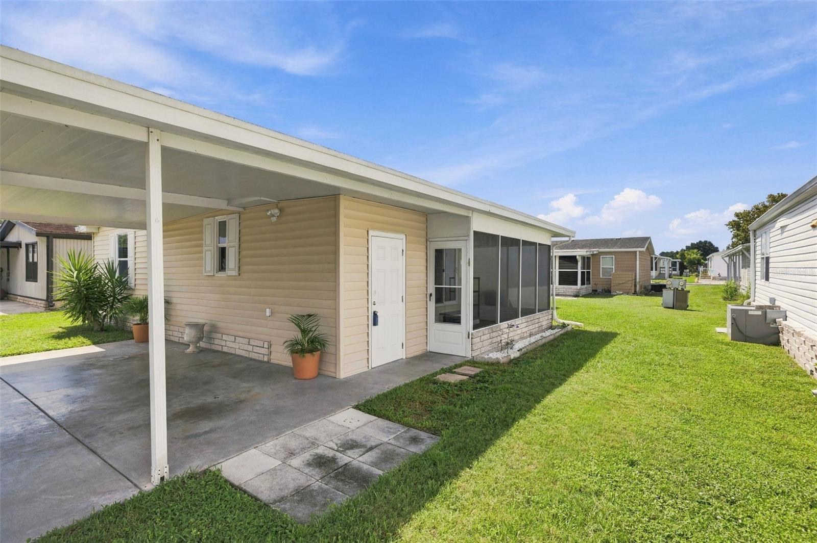 3041 SHORT LEAF ST — photo 2