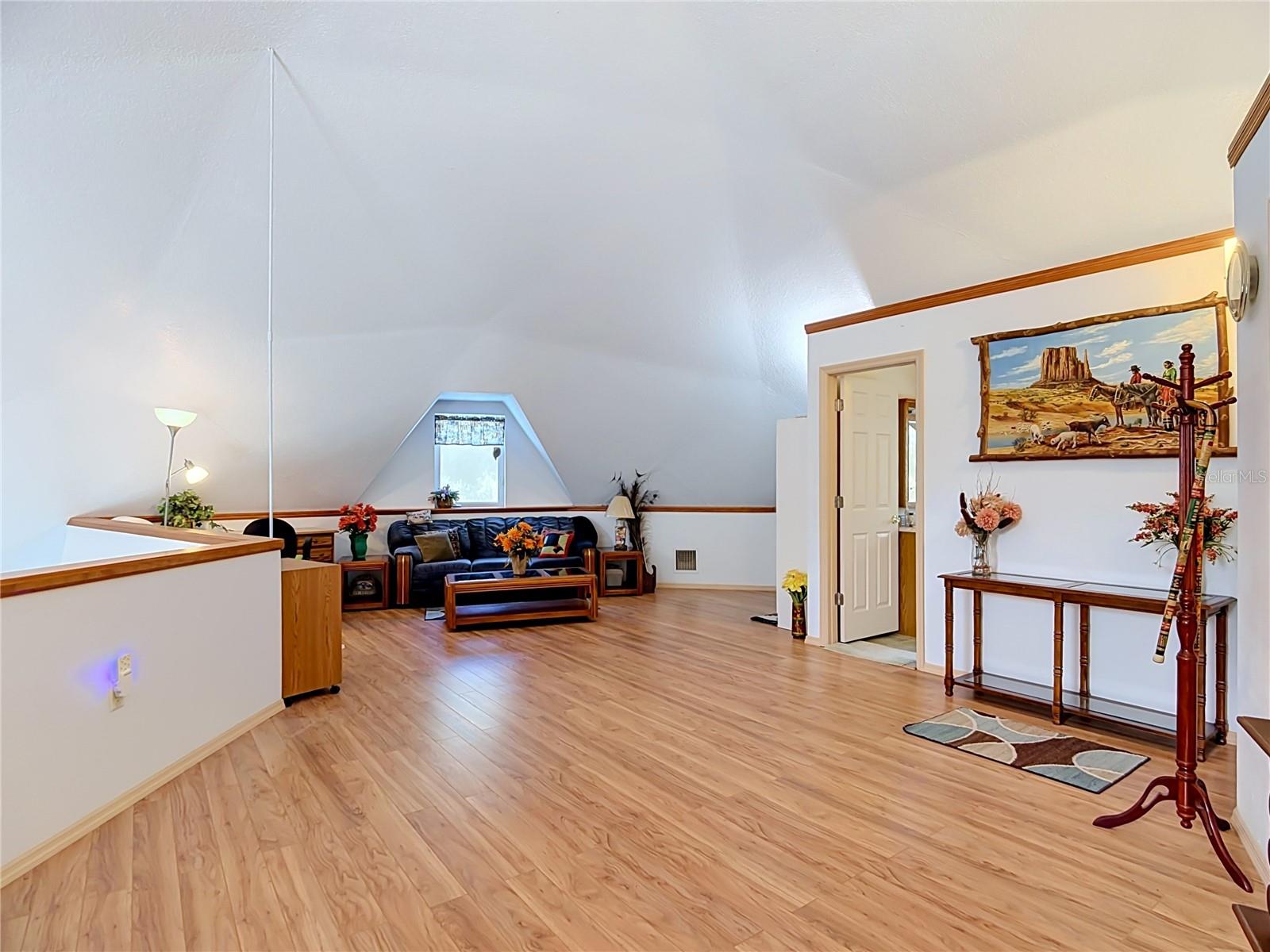 2320 BOGAERT RD — photo 26