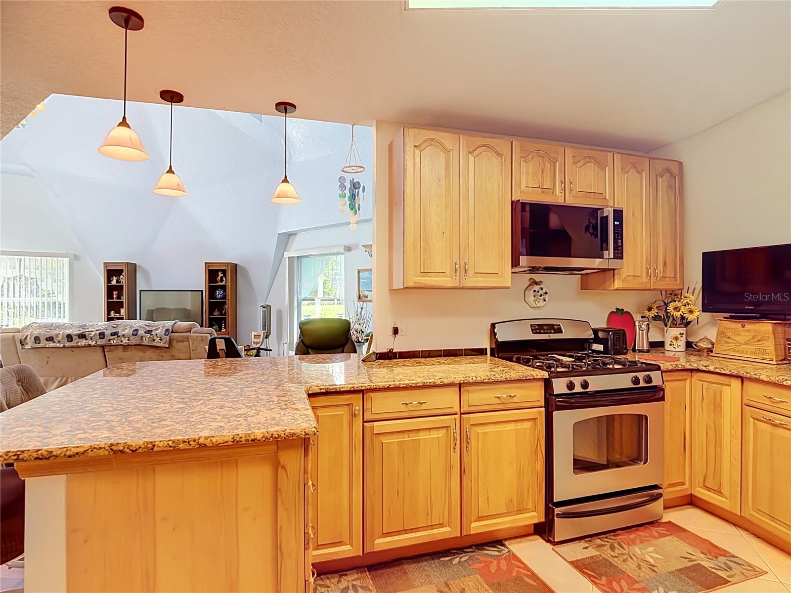 2320 BOGAERT RD — photo 22