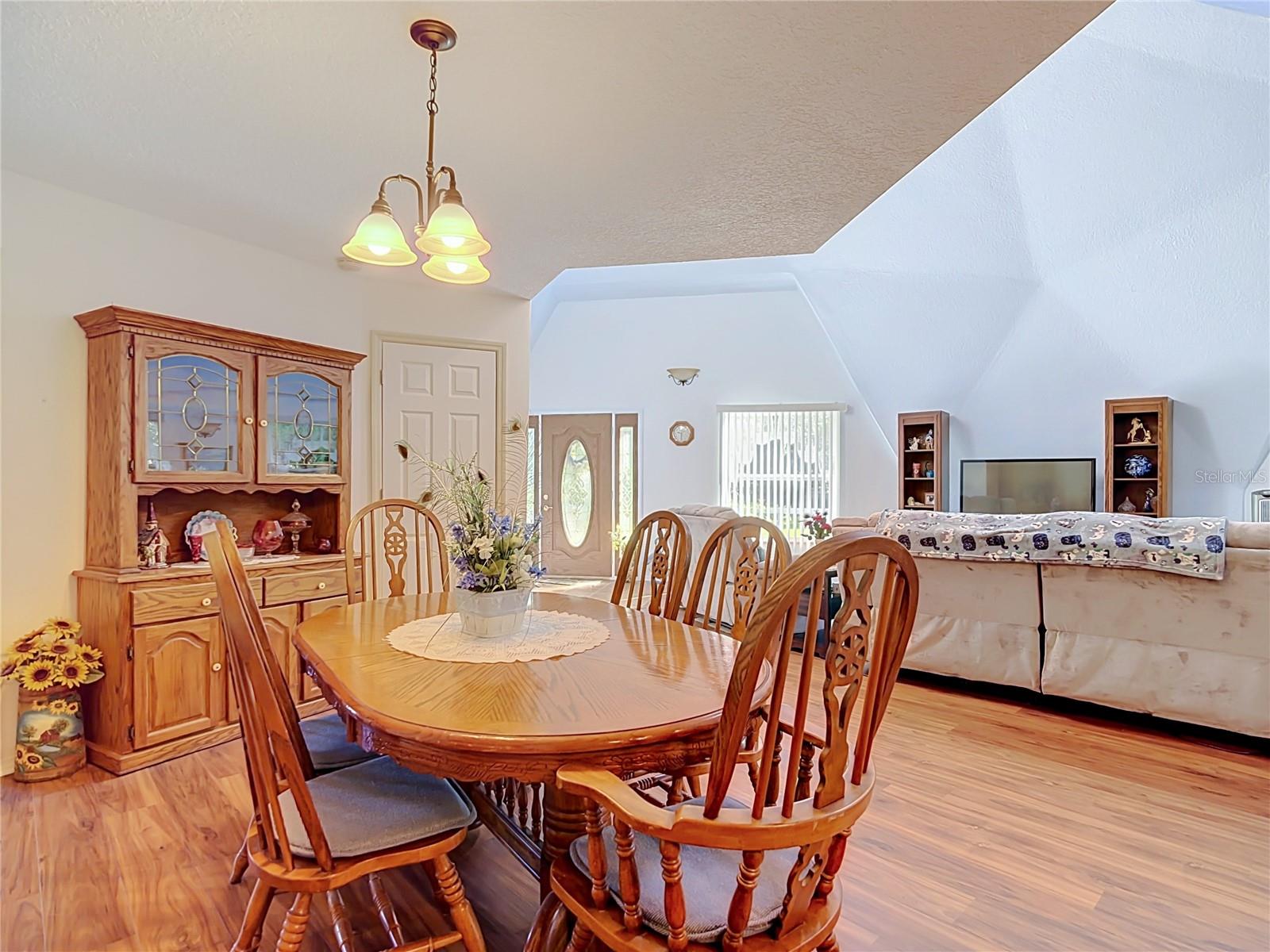 2320 BOGAERT RD — photo 7