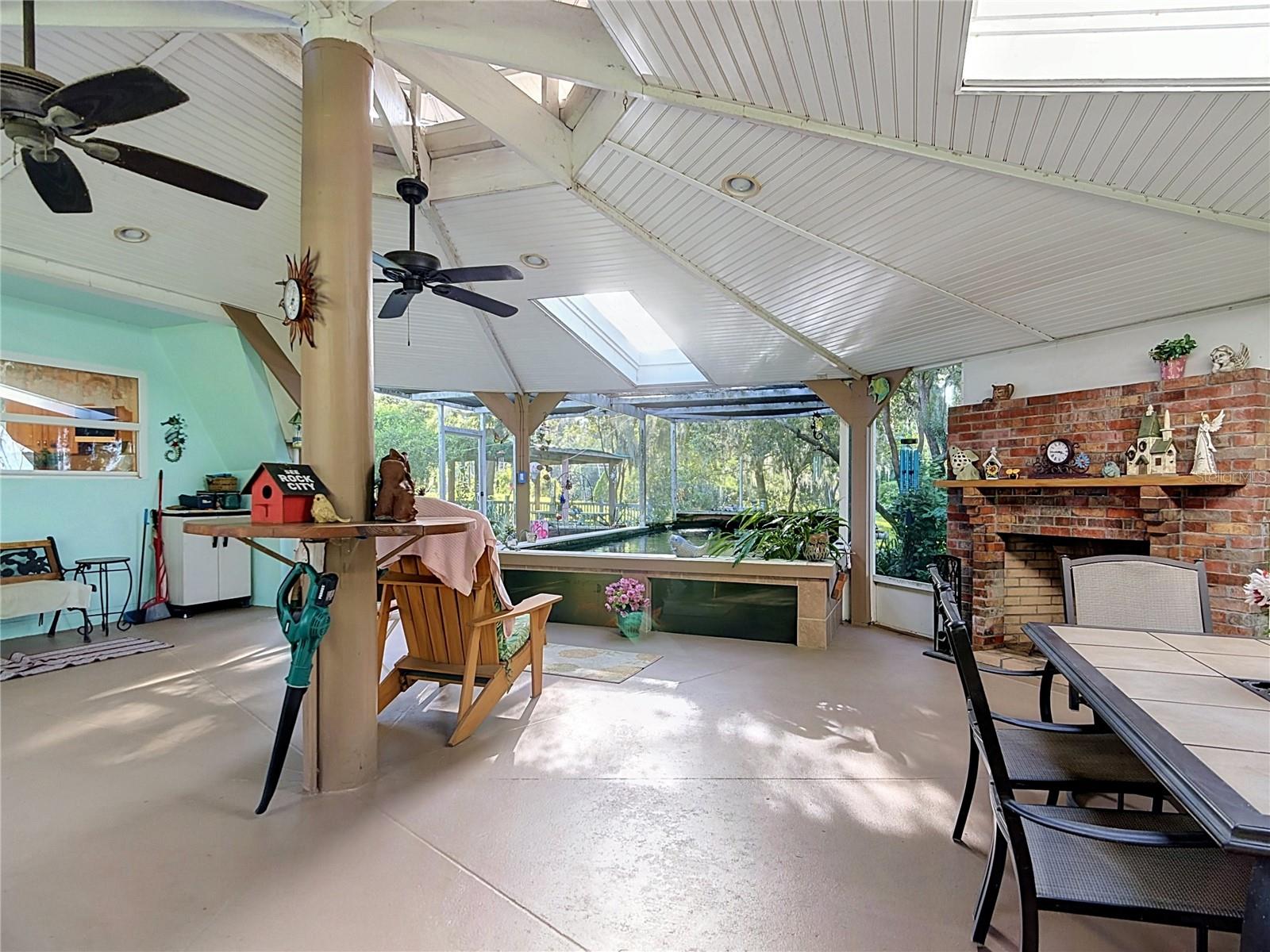 2320 BOGAERT RD — photo 43