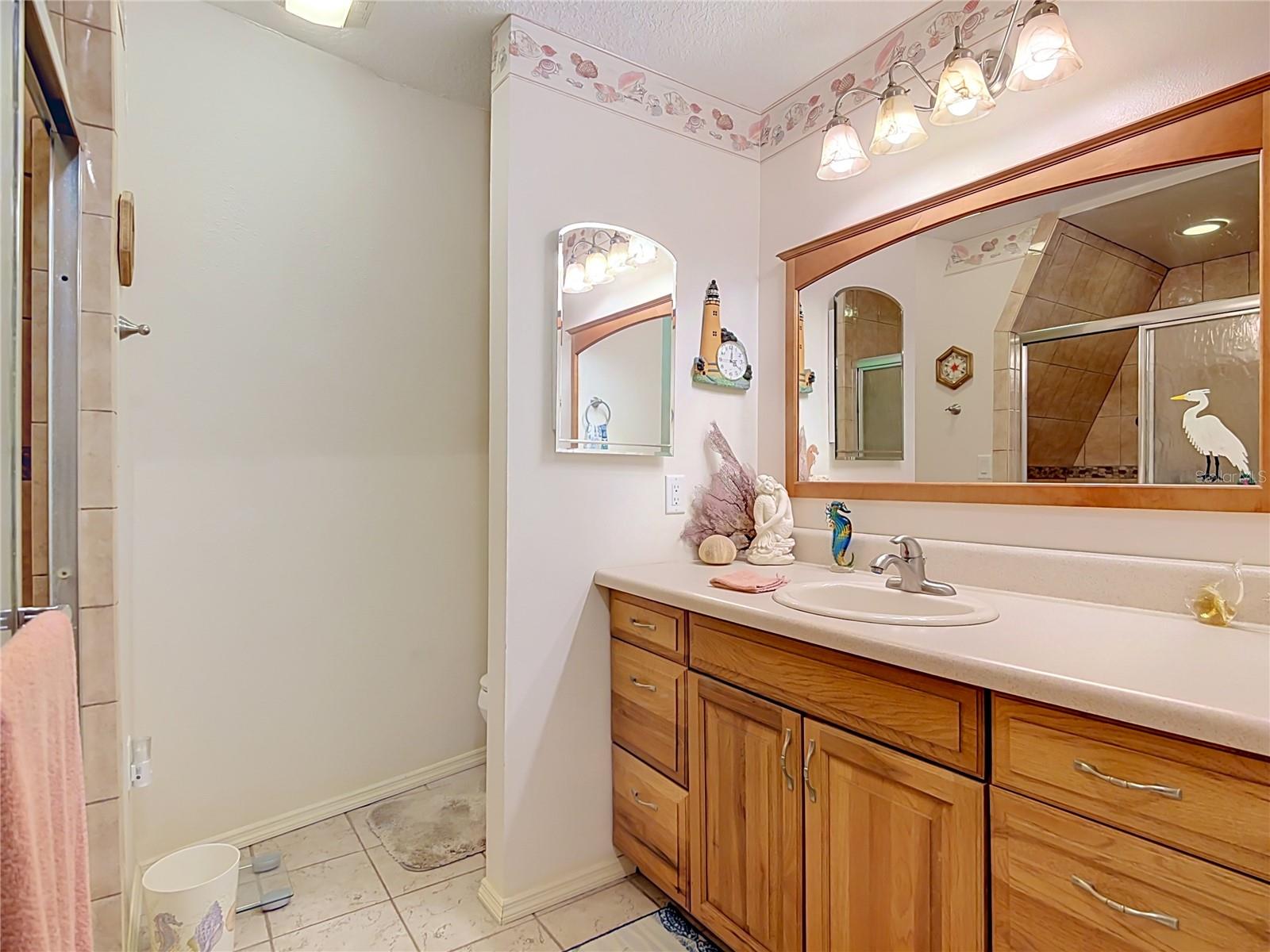 2320 BOGAERT RD — photo 36