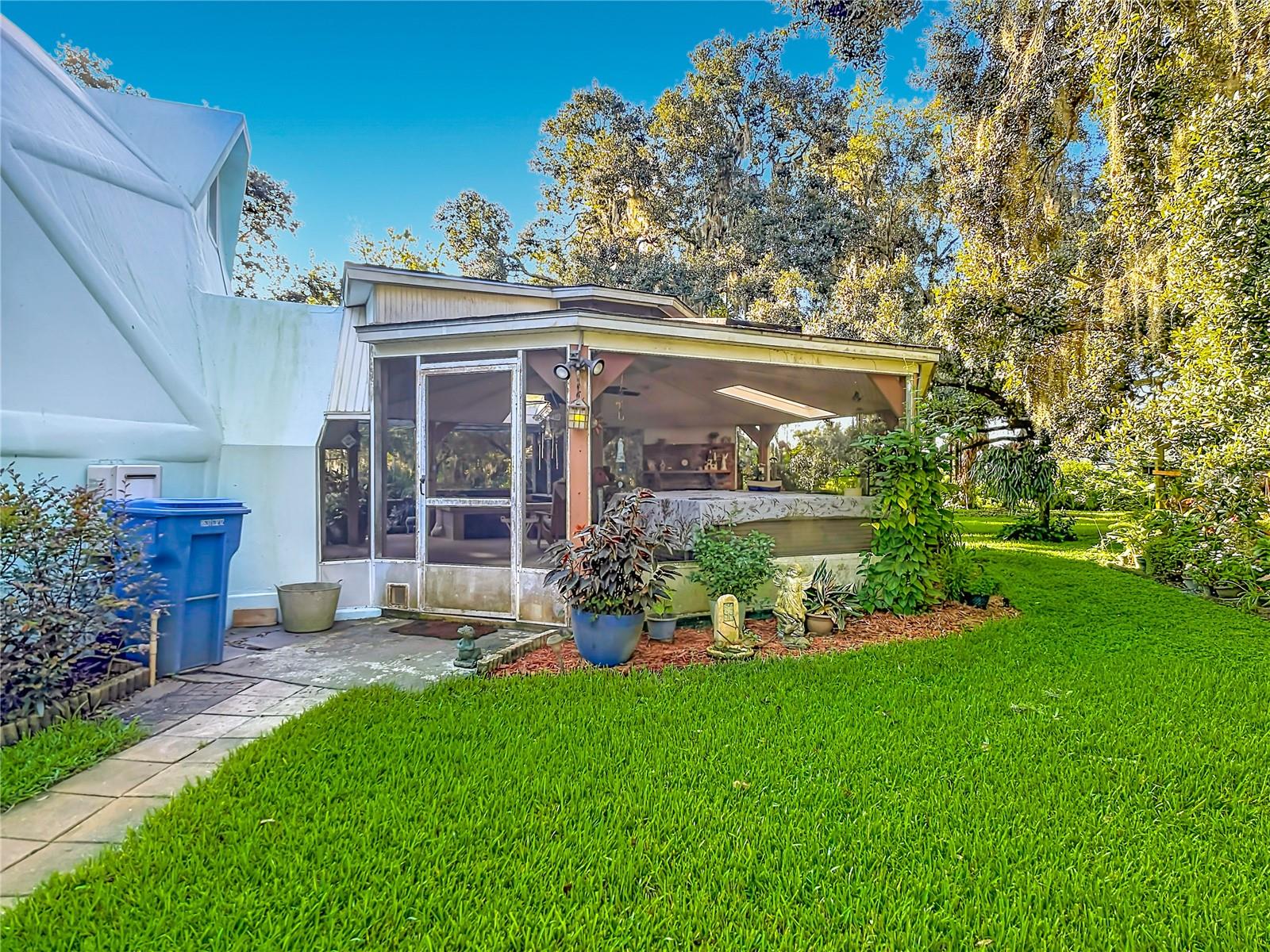 2320 BOGAERT RD — photo 53