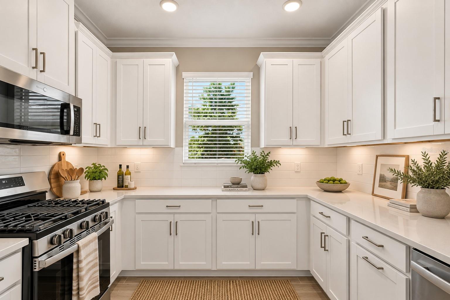 16255 SAN DONATO PL — photo 11