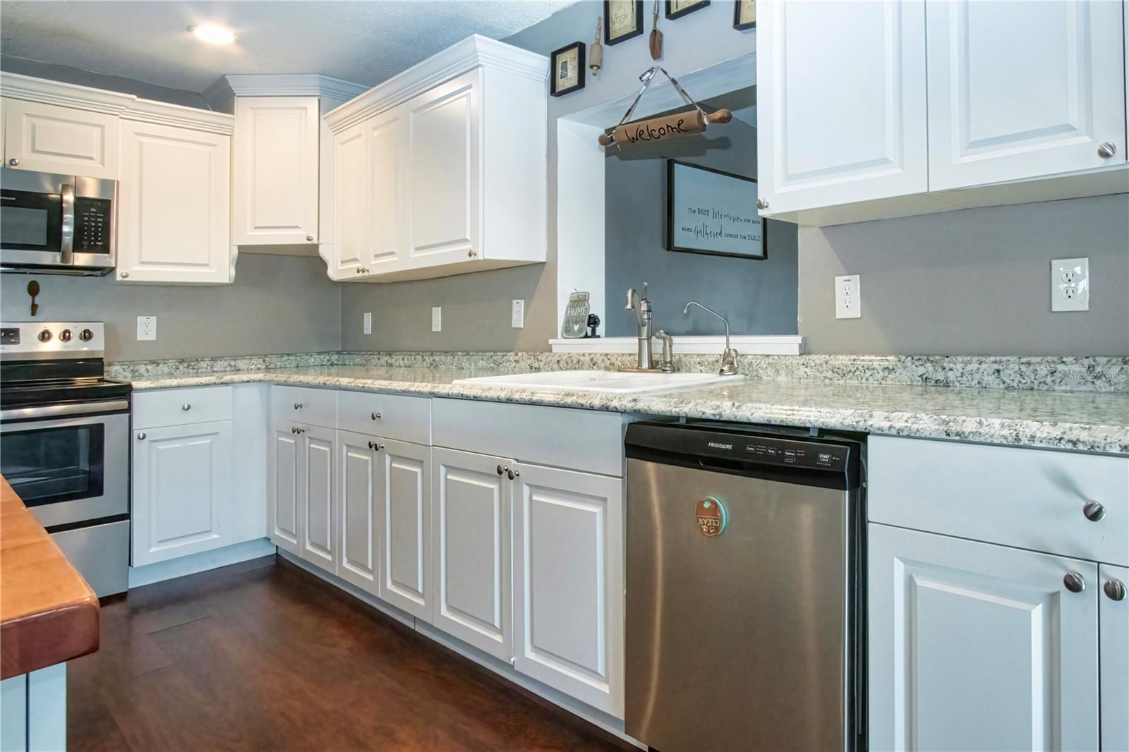 330 MOCCASIN HOLLOW RD — photo 24