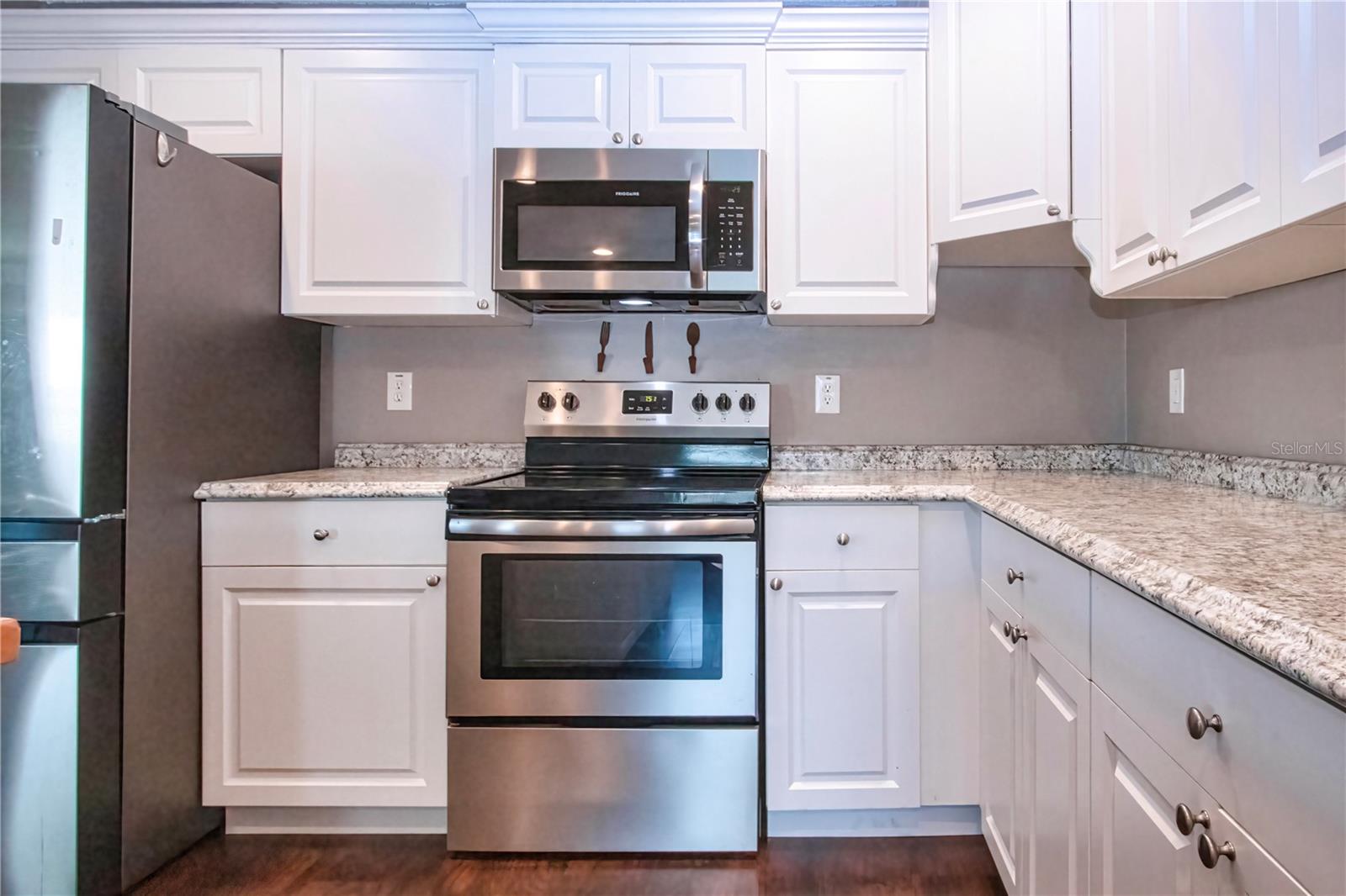 330 MOCCASIN HOLLOW RD — photo 23