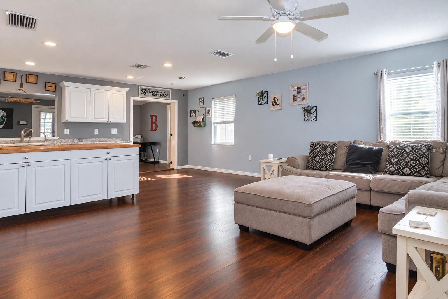 330 MOCCASIN HOLLOW RD — photo 17